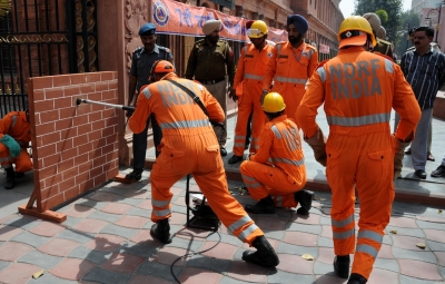 NDRF gearing up to deal with dual challenge of cyclone, Covid-19 | NDRF gearing up to deal with dual challenge of cyclone, Covid-19