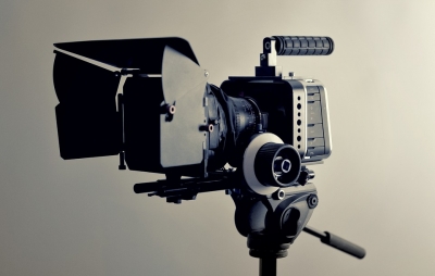 Maharashtra Govt considering restart of film shoots | Maharashtra Govt considering restart of film shoots