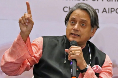 Mahua Moitra wasn't trying to offend: Tharoor | Mahua Moitra wasn't trying to offend: Tharoor