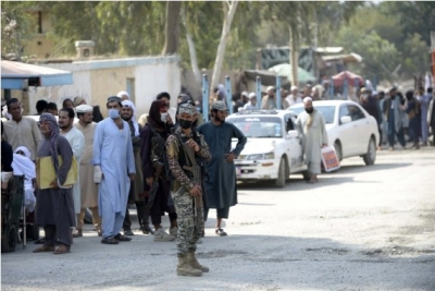 Pak-Afghan Torkham border reopens for pedestrian movement | Pak-Afghan Torkham border reopens for pedestrian movement