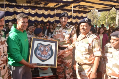 You are the real heroes, I am a reel hero: Akshay to ITBP personnel | You are the real heroes, I am a reel hero: Akshay to ITBP personnel You are the real heroes, I am a reel hero: Akshay to ITBP personnel | You are the real heroes, I am a reel hero: Akshay to ITBP personnel