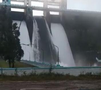 TN to replace damaged shutter at Parambikulam dam in Kerala by Oct end | TN to replace damaged shutter at Parambikulam dam in Kerala by Oct end TN to replace damaged shutter at Parambikulam dam in Kerala by Oct end | TN to replace damaged shutter at Parambikulam dam in Kerala by Oct end