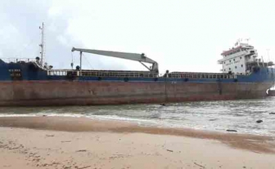 Bangladeshi cargo ship runs aground on Vizag beach | Bangladeshi cargo ship runs aground on Vizag beach