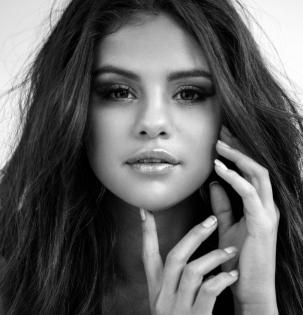 Selena Gomez pokes fun at her dating age range: '31 to coffin' | Selena Gomez pokes fun at her dating age range: '31 to coffin' Selena Gomez pokes fun at her dating age range: '31 to coffin' | Selena Gomez pokes fun at her dating age range: '31 to coffin'