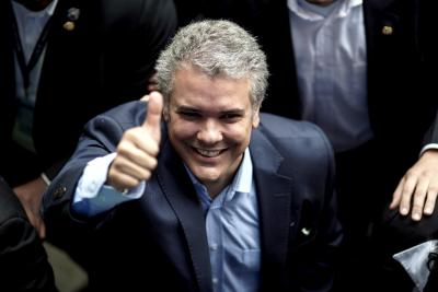 Colombians urged to start Xmas shopping to boost economy | Colombians urged to start Xmas shopping to boost economy Colombians urged to start Xmas shopping to boost economy | Colombians urged to start Xmas shopping to boost economy
