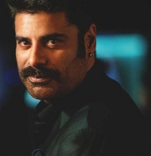 Sikandar Kher on his work experience with director Vasan Bala in 'Monica, O My Darling' | Sikandar Kher on his work experience with director Vasan Bala in 'Monica, O My Darling'