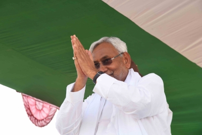 Nitish likely to take oath as new Bihar CM on Nov 16 | Nitish likely to take oath as new Bihar CM on Nov 16 Nitish likely to take oath as new Bihar CM on Nov 16 | Nitish likely to take oath as new Bihar CM on Nov 16
