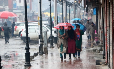 Light rain with brief spell of heavy downpour forecast in J&K | Light rain with brief spell of heavy downpour forecast in J&K