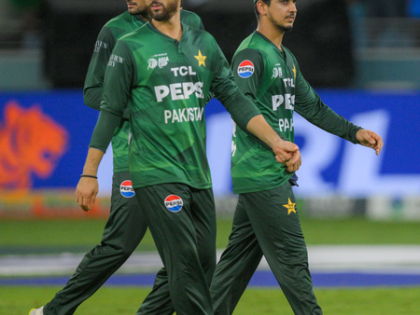 Pakistan coach Mike Hesson expresses disappointment over handshake snub of his players | Pakistan coach Mike Hesson expresses disappointment over handshake snub of his players