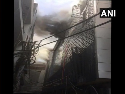 Fire breaks out in factory near Delhi's Damodar Park | Fire breaks out in factory near Delhi's Damodar Park
