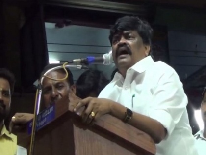 Tamil Nadu: AIADMK minister stirs controversy, calls Congress MP 'ungrateful dog' | Tamil Nadu: AIADMK minister stirs controversy, calls Congress MP 'ungrateful dog'