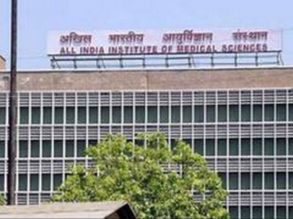 92 healthcare workers, including a faculty, found COVID-19 positive at AIIMS in last 2 months | 92 healthcare workers, including a faculty, found COVID-19 positive at AIIMS in last 2 months
