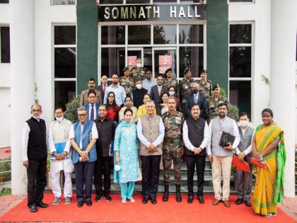 Parliamentary Committee visits Chinar Corps in J-K's Srinagar | Parliamentary Committee visits Chinar Corps in J-K's Srinagar