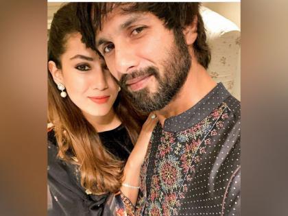 Shahid Kapoor, Mira Rajput redefine couple goals with romantic dance moves at family event | Shahid Kapoor, Mira Rajput redefine couple goals with romantic dance moves at family event
