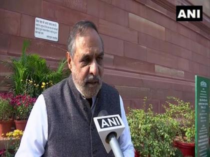 Congress reaches out to Anand Sharma, sends Rajeev Shukla to pacify | Congress reaches out to Anand Sharma, sends Rajeev Shukla to pacify