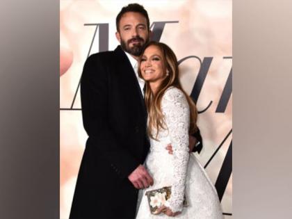 Jennifer Lopez shares "first peek" from her wedding to Ben Affleck | Jennifer Lopez shares "first peek" from her wedding to Ben Affleck