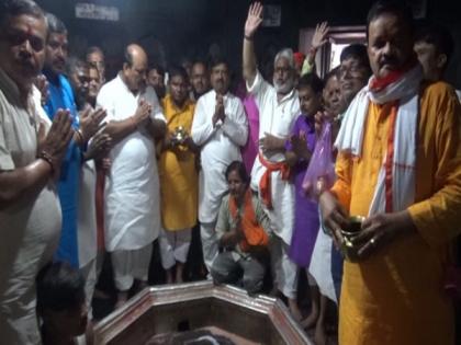 Purification ritual conducted at Bihar's Gaya temple after non-Hindu minister enters with CM Nitish Kumar | Purification ritual conducted at Bihar's Gaya temple after non-Hindu minister enters with CM Nitish Kumar