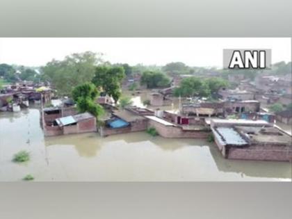 UP: Water levels of Yamuna, Betwa rivers increase in Hamirpur, create flood-like situation | UP: Water levels of Yamuna, Betwa rivers increase in Hamirpur, create flood-like situation UP: Water levels of Yamuna, Betwa rivers increase in Hamirpur, create flood-like situation | UP: Water levels of Yamuna, Betwa rivers increase in Hamirpur, create flood-like situation