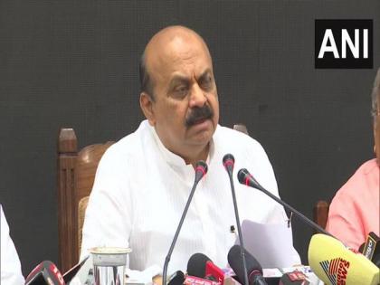 Distribute house, crop damage relief money immediately: K'taka CM instructs DCs | Distribute house, crop damage relief money immediately: K'taka CM instructs DCs Distribute house, crop damage relief money immediately: K'taka CM instructs DCs | Distribute house, crop damage relief money immediately: K'taka CM instructs DCs