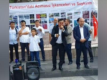 Uyghurs protest in Turkey over China's zero Covid policy | Uyghurs protest in Turkey over China's zero Covid policy