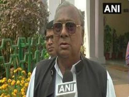 Telangana: President should be from Gandhi family, asserts Cong leader Hanumanth Rao | Telangana: President should be from Gandhi family, asserts Cong leader Hanumanth Rao Telangana: President should be from Gandhi family, asserts Cong leader Hanumanth Rao | Telangana: President should be from Gandhi family, asserts Cong leader Hanumanth Rao