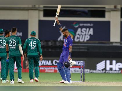 Ricky Ponting chooses Hardik Pandya, Jasprit Bumrah among first five players of personal World T20I team | Ricky Ponting chooses Hardik Pandya, Jasprit Bumrah among first five players of personal World T20I team