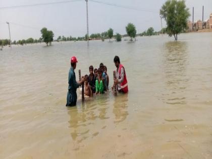 Heavy floods pose drowning threat to Dadu, other cities in Pakistan | Heavy floods pose drowning threat to Dadu, other cities in Pakistan Heavy floods pose drowning threat to Dadu, other cities in Pakistan | Heavy floods pose drowning threat to Dadu, other cities in Pakistan