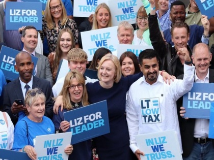 Liz Truss to become UK PM, pledges to "start cutting taxes from day one" | Liz Truss to become UK PM, pledges to "start cutting taxes from day one"