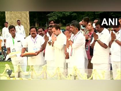 Tamil Nadu: Rahul Gandhi pays tribute to father Rajiv Gandhi ahead of 'Bharat Jodi Yatra' | Tamil Nadu: Rahul Gandhi pays tribute to father Rajiv Gandhi ahead of 'Bharat Jodi Yatra'