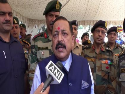 J-K: Union Minister Jitendra Singh inaugurates medical camp in Udhampur | J-K: Union Minister Jitendra Singh inaugurates medical camp in Udhampur