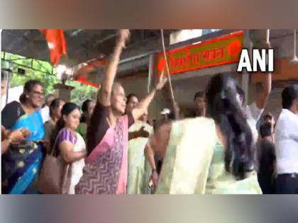 Sena leaders hail Bombay HC's order allowing Uddhav-led faction to hold Dussehra rally at Shivaji Park | Sena leaders hail Bombay HC's order allowing Uddhav-led faction to hold Dussehra rally at Shivaji Park