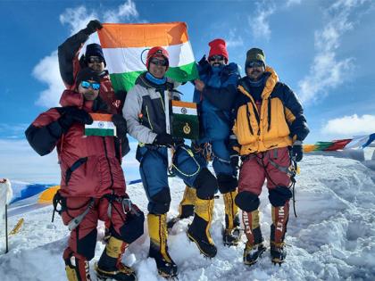 ITBP's mountaineers successfully scale Mt Dome Khang in north Sikkim | ITBP's mountaineers successfully scale Mt Dome Khang in north Sikkim ITBP's mountaineers successfully scale Mt Dome Khang in north Sikkim | ITBP's mountaineers successfully scale Mt Dome Khang in north Sikkim