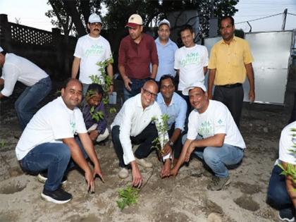 Titan Company Limited rolls out, 'Go Green' initiative in through Marathon Relay-run | Titan Company Limited rolls out, 'Go Green' initiative in through Marathon Relay-run Titan Company Limited rolls out, 'Go Green' initiative in through Marathon Relay-run | Titan Company Limited rolls out, 'Go Green' initiative in through Marathon Relay-run