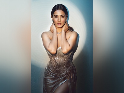 Sonal Chauhan expresses gratitude to fans for heaping praises on 'The Ghost' | Sonal Chauhan expresses gratitude to fans for heaping praises on 'The Ghost'