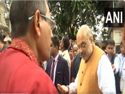 Assam: Amit Shah offers prayers at Kamakhya temple | Assam: Amit Shah offers prayers at Kamakhya temple