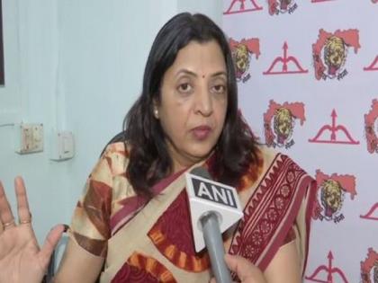 Rahul Gandhi should think before speaking against Savarkar, says Shiv Sena's Manisha Kayande | Rahul Gandhi should think before speaking against Savarkar, says Shiv Sena's Manisha Kayande Rahul Gandhi should think before speaking against Savarkar, says Shiv Sena's Manisha Kayande | Rahul Gandhi should think before speaking against Savarkar, says Shiv Sena's Manisha Kayande