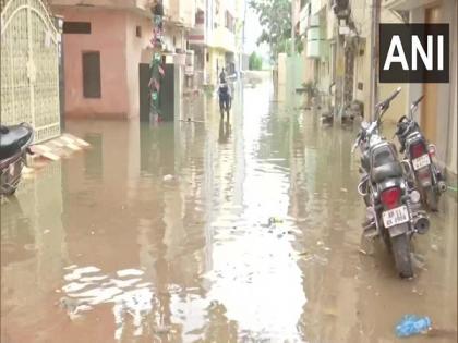 Nadeem Colony of Hyderabad waterlogged after heavy rainfall | Nadeem Colony of Hyderabad waterlogged after heavy rainfall