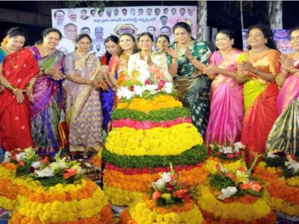 Zilla Parishad Chairperson Patlolla Manjusree Jaipal Reddy hosts Bathukamma Celebrations at ZP Head Office, Sangareddy | Zilla Parishad Chairperson Patlolla Manjusree Jaipal Reddy hosts Bathukamma Celebrations at ZP Head Office, Sangareddy