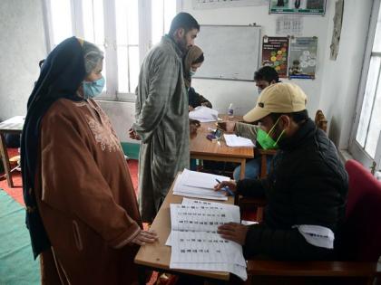 People residing in Jammu for more than 1 year can register as voters: Official order | People residing in Jammu for more than 1 year can register as voters: Official order People residing in Jammu for more than 1 year can register as voters: Official order | People residing in Jammu for more than 1 year can register as voters: Official order