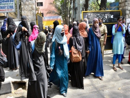 SC to deliver judgement on Karnataka hijab ban today | SC to deliver judgement on Karnataka hijab ban today