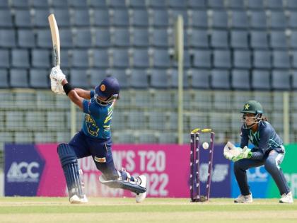 Nashra, Nida help Pakistan restrict Sri Lanka to 122/6 in Women's Asia Cup semifinal | Nashra, Nida help Pakistan restrict Sri Lanka to 122/6 in Women's Asia Cup semifinal