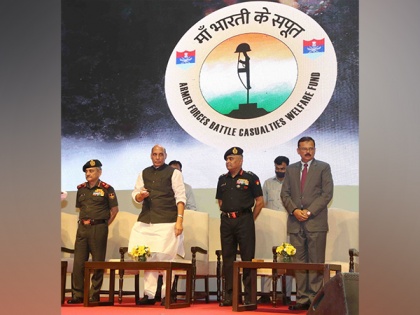 Rajnath Singh launches 'Maa Bharati Ke Sapoot' website for contribution to Armed Forces Battle Casualties Welfare Fund | Rajnath Singh launches 'Maa Bharati Ke Sapoot' website for contribution to Armed Forces Battle Casualties Welfare Fund