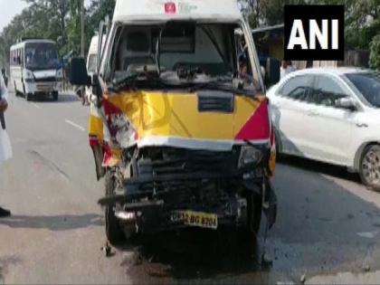Policemen, medical staff injured as vehicles in UP Deputy CM Brajesh Pathak's convoy collide | Policemen, medical staff injured as vehicles in UP Deputy CM Brajesh Pathak's convoy collide Policemen, medical staff injured as vehicles in UP Deputy CM Brajesh Pathak's convoy collide | Policemen, medical staff injured as vehicles in UP Deputy CM Brajesh Pathak's convoy collide