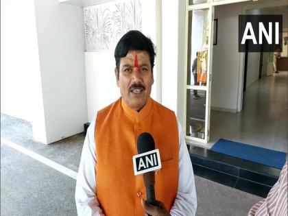 Ujjain MP reduced 32 kg after Nitin Gadkari challenged him of 'shedding flab' | Ujjain MP reduced 32 kg after Nitin Gadkari challenged him of 'shedding flab' Ujjain MP reduced 32 kg after Nitin Gadkari challenged him of 'shedding flab' | Ujjain MP reduced 32 kg after Nitin Gadkari challenged him of 'shedding flab'