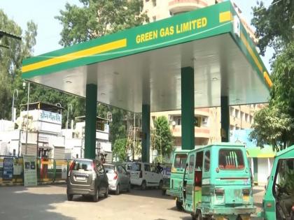 CNG price rises in Lucknow, comparable to petrol now | CNG price rises in Lucknow, comparable to petrol now