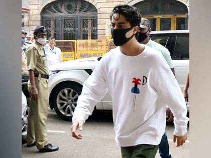 Aryan khan deliberately targeted, role of 8 officials under scanner: NCB report | Aryan khan deliberately targeted, role of 8 officials under scanner: NCB report