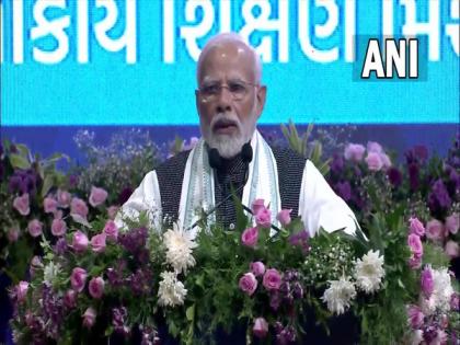 PM Modi launches Mission School of Excellence in Gujarat | PM Modi launches Mission School of Excellence in Gujarat