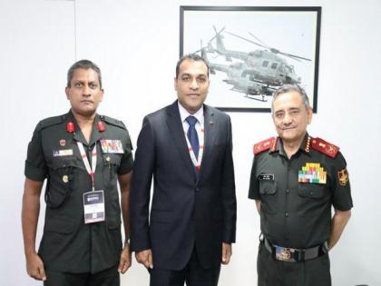 Sri Lankan Defence Minister meets CDS Gen Anil Chauhan on sidelines of DefExpo | Sri Lankan Defence Minister meets CDS Gen Anil Chauhan on sidelines of DefExpo