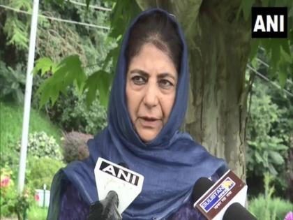 PDP chief Mehbooba Mufti asked to vacate her govt accommodation | PDP chief Mehbooba Mufti asked to vacate her govt accommodation