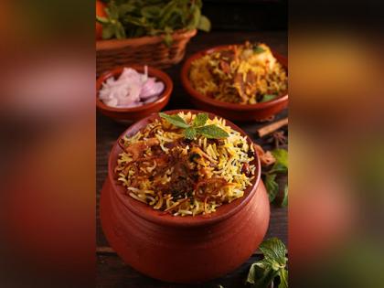 Madhya Pradesh: AIMIM throws biryani party to woo voters ahead of assembly election next year | Madhya Pradesh: AIMIM throws biryani party to woo voters ahead of assembly election next year Madhya Pradesh: AIMIM throws biryani party to woo voters ahead of assembly election next year | Madhya Pradesh: AIMIM throws biryani party to woo voters ahead of assembly election next year
